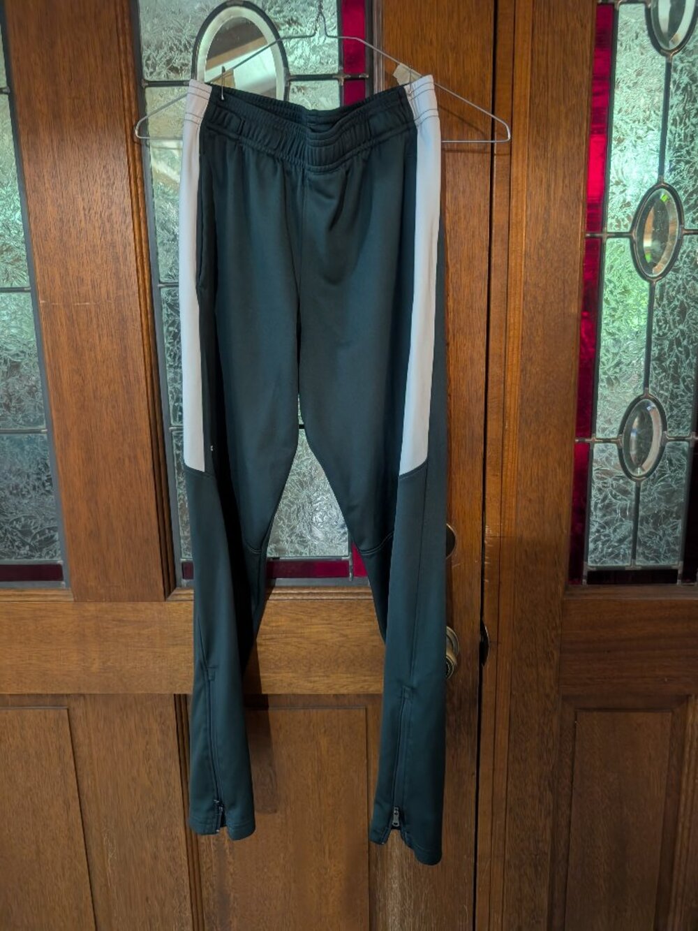 Youth Tapered Running/Track Pants, size 14/16
